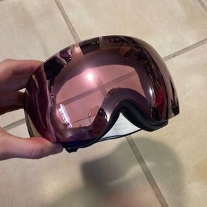 Oakley goggles in great condition. No box.